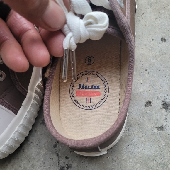 NWT Bata Bullets Sneakers - Picture 12 of 14